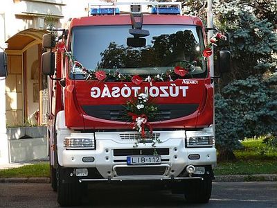 Új tűzoltóautó Szombathelyen