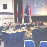 Határokon átnyúló televízió konferencia