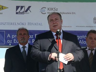Hivatalosan is átadták a 86-os újabb másfél kilométerét