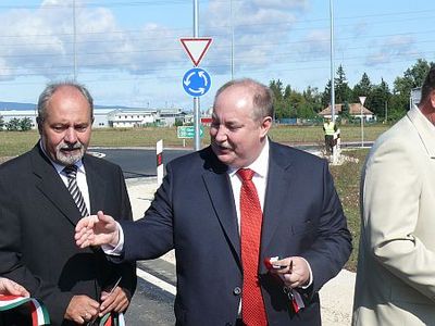 Hivatalosan is átadták a 86-os újabb másfél kilométerét