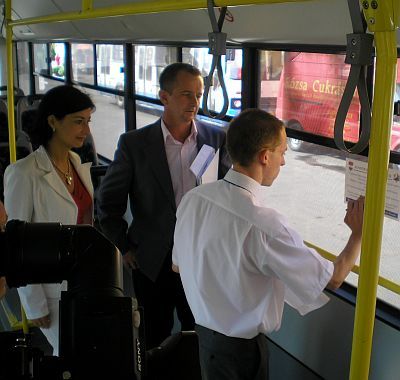 Zsebtolvajos matricák a buszokon