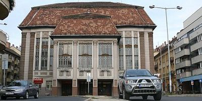 A Nagyszálló tulajdonosai parkolóhelyeket szeretnének A Nagyszálló tulajdonosai parkolóhelyeket szeretnének