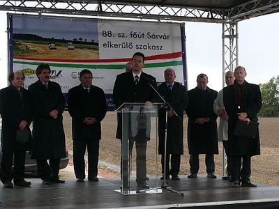 Átadták az új sárvári elkerülőt