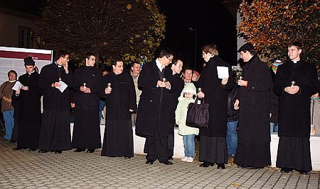 Lampionos felvonulás a szombathelyi belvárosban