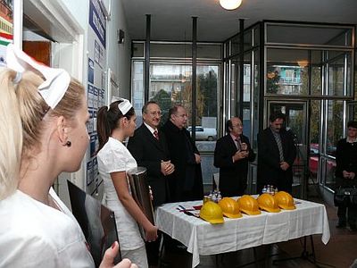 Időkapszulával indult az új sárvári rendelő építése