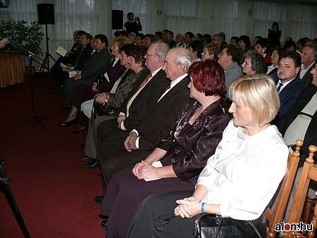 Kiosztották a sárvári kistérségi díjakat