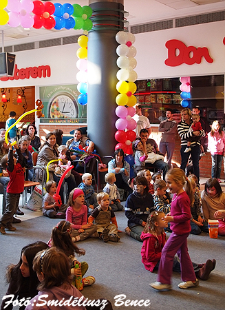 Savaria Plaza 8. sz&uuml;let&eacute;snap