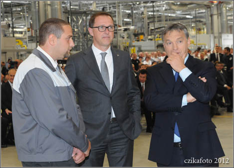 Opel-gy&aacute;ravat&oacute; Szentgotth&aacute;rdon