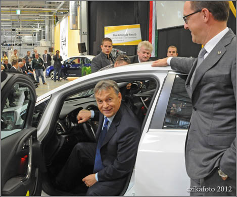Opel-gy&aacute;ravat&oacute; Szentgotth&aacute;rdon