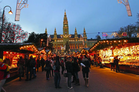 A bécsi városháza előtti Christkindlmarkt