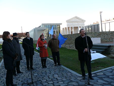 Isem projekt, időkapszula
