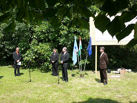 Kámoni arborétum, alapkőletétel