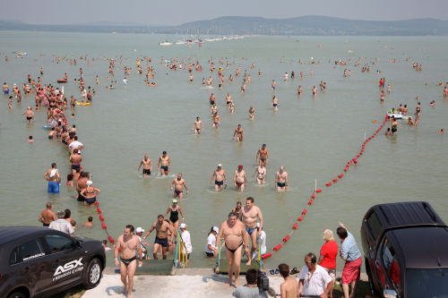 Balaton &aacute;t&uacute;sz&aacute;s 2012