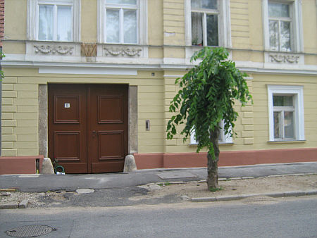 Bass Rezső botlat&oacute;kő, Kőszeg