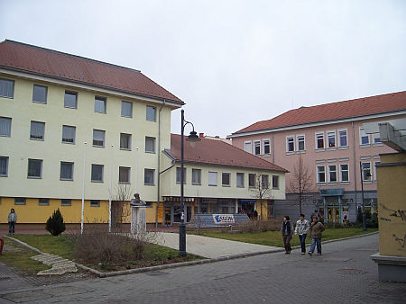 Impozáns bevásárlóközpont