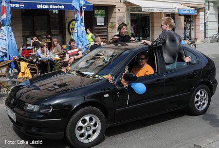 Savaria Szakk&ouml;z&eacute;piskola - Bolondballag&aacute;s 2010