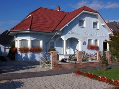 Sz&aacute;ll&aacute;s, B&uuml;k