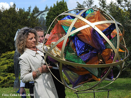 Rolling Stars and Planets
