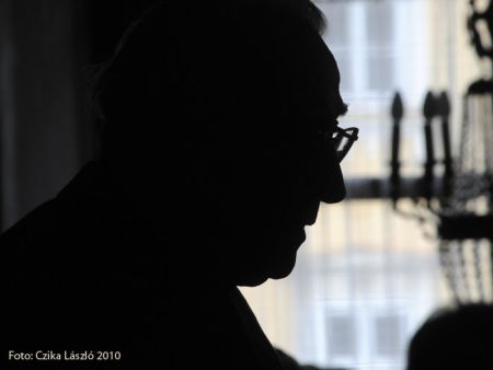 Kov&aacute;cs S&aacute;ndor p&uuml;sp&ouml;kre eml&eacute;keztek Szombathelyen