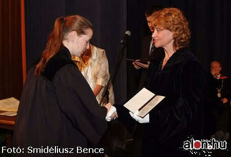 Diplomaoszt&oacute; a szombathelyi egyetemen 2010