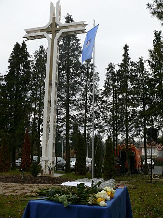 Doni &aacute;tt&ouml;r&eacute;s megeml&eacute;kez&eacute;s Szombathelyen, 2011