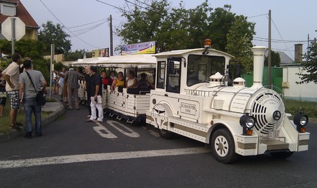 Dotto kisvonattal