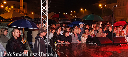 Első Emelet koncert Szombathely