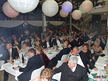 F&uuml;rdőb&aacute;l 2012