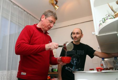 Gyurcsány Ferenc panelbe költözött