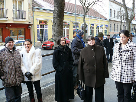 Hajós Alfréd-emléktábla a Nagy Lajos Gimnáziumon