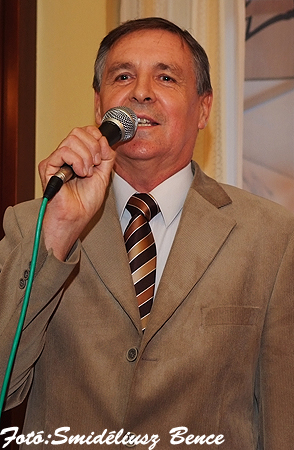 Hende Csaba az Art Caf&eacute;ban