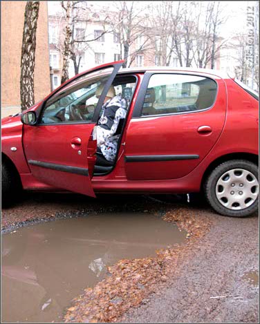 Szombathelyi parkolás a sárban