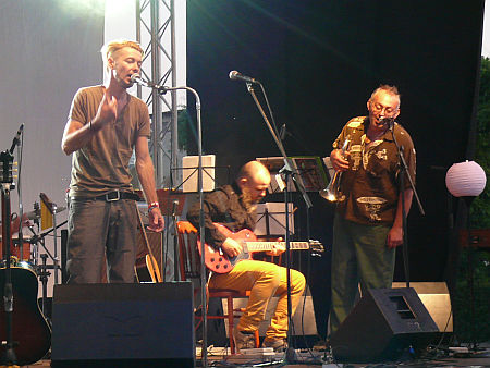 30 y Szentimantálé, Szombathely