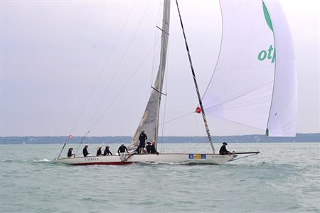 Kékszalag: Balaton kerülő vitorlásverseny (képes beszámoló). 