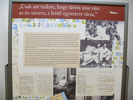 Weöres Sándor kiállítás a Berzsenyi könyvtárban
