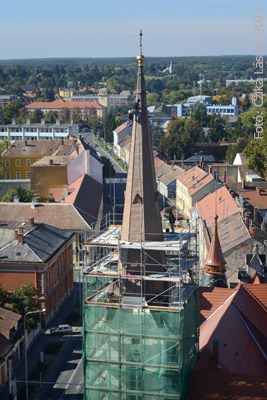 Ipari alpinisták a szombathelyi templomtornyon