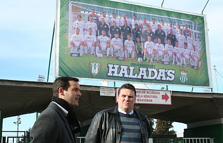 Balassa Péter és Rába Kálmán az ominózus sajtótájékoztatón