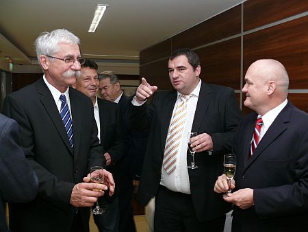 Büki városháza avató