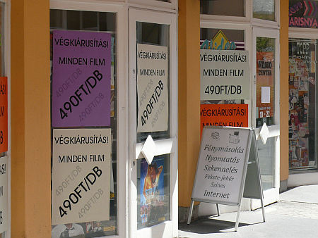 DVD Szombathelyi dvd kölcsönző bezár