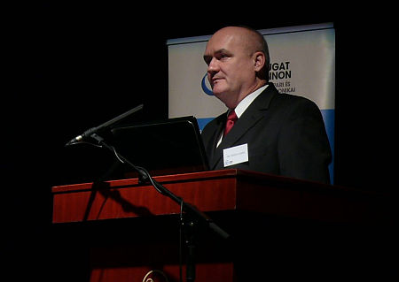 Hende Csaba