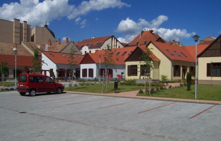 Kőszegi utca parkoló