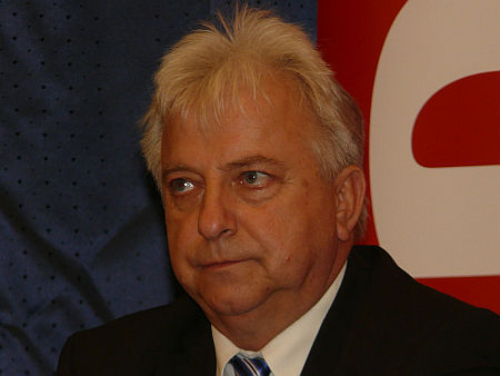 Fehér László