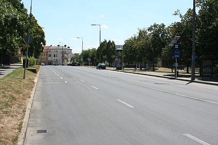 A Hollán Ernő uca az Ady tér felől