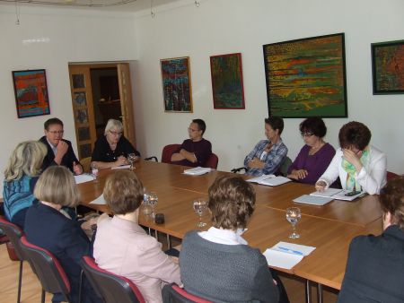 Konferencia a hármashatárról