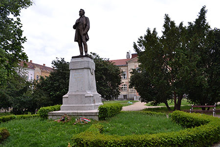 Savaria Múzeum előtti park
