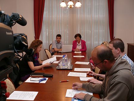 Sajtótájékoztató a SEK-en