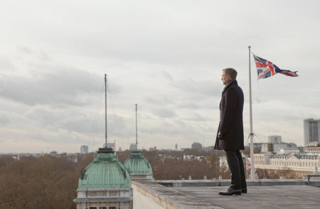Skyfall, brit zászló