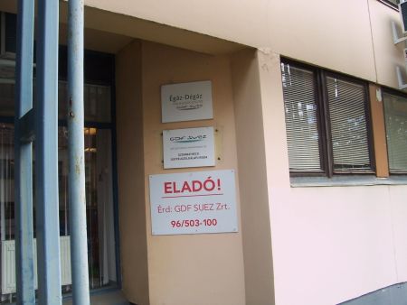Suez eladó