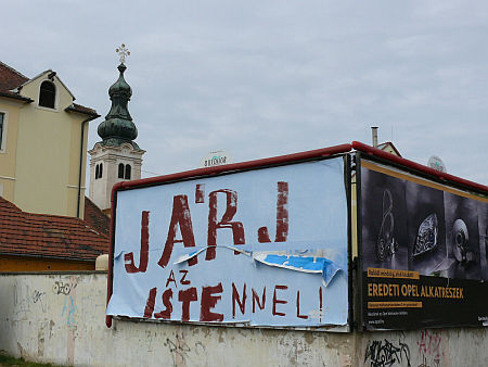 J&aacute;rj Istennel