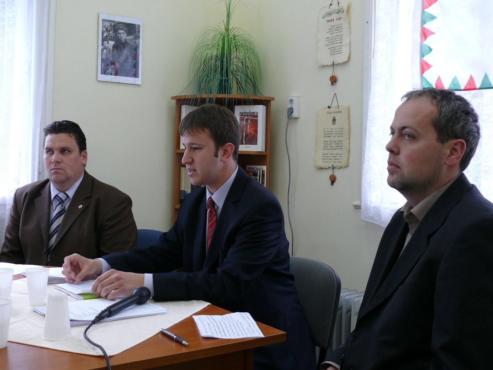 jobbik sajt&oacute;t&aacute;j&eacute;koztat&oacute;